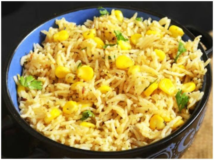 Kitchen Hacks Use Leftover Rice And Make Tasty Corn Pulao Recipe Healthy Food And Good Source Of Fiber Kitchen Hacks: बचे हुए चावल से बनाएं ये स्वादिष्ट डिश, उंगलियां चाटते रह जाएंगे बच्चे