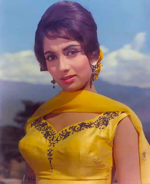 Asha Bhosle से कानूनी लड़ाई लड़ते-लड़ते जिंदगी से हार गई थीं Sadhana Asha Bhosle से कानूनी लड़ाई लड़ते-लड़ते जिंदगी से हार गई थीं Sadhana