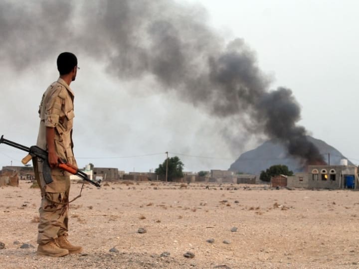 Yemen Houthi Attacks: यमन के हूती विद्रोहियों के खिलाफ अमेरिका ने खोला मोर्चा, UAE की मदद के लिए तैनात करेगा 5वीं पीढ़ी का लड़ाकू जेट