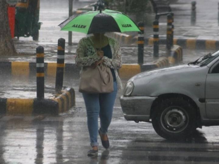 Weather Update: ठंड का सितम रहेगा जारी, दिल्ली और यूपी समेत इन राज्यों में आज बारिश के आसार