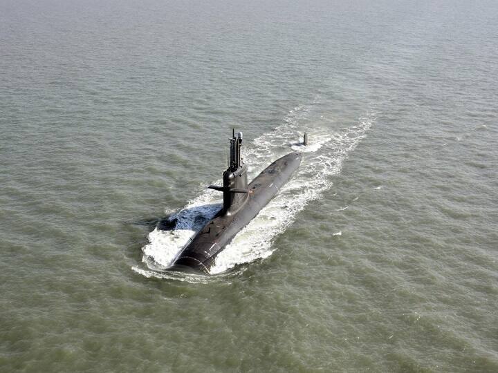 Indian Navy Project 75: भारतीय नौसेना की बढ़ेगी ताकत, ‘प्रोजेक्ट 75’ की पांचवीं पनडुब्बी का समुद्री परीक्षण शुरू The fifth submarine of Project 75 Indian Navy Kalvari class commenced her sea trials on 1st February will be named INS Vagir after commissioning Indian Navy Project 75: भारतीय नौसेना की बढ़ेगी ताकत, ‘प्रोजेक्ट 75’ की पांचवीं पनडुब्बी का समुद्री परीक्षण शुरू