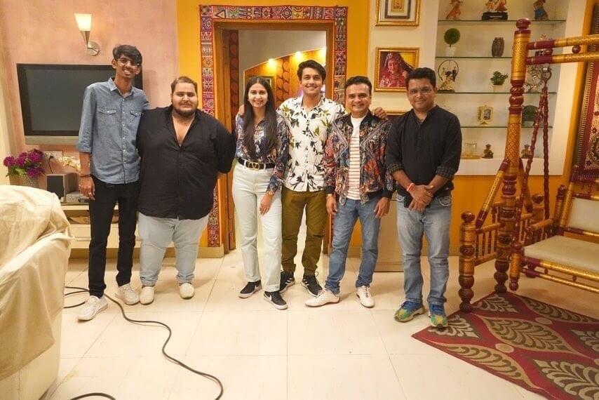 સિંગર કિંજલ દવે  બની ગોકુલ ધામ સોસાયટીની મહેમાન, જેઠાલાલ સાથે કરી મુલાકાત, જુઓ તસવીરો