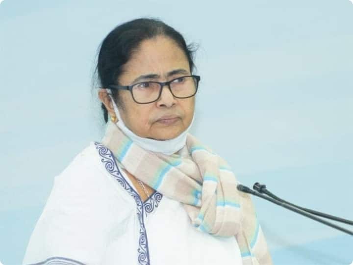 West Bengal की CM Mamata Banerjee को कोर्ट में हाजिर होने का नोटिस, ये है पूरा मामला