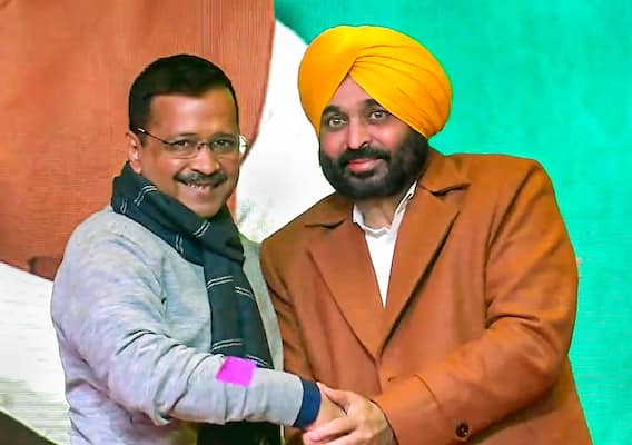 Exit Poll 2022: ਐਗਜ਼ਿਟ ਪੋਲ ਤੋਂ 'ਆਪ' ਬਾਗੋ-ਬਾਗ, ਵਿਰੋਧੀਆਂ ਨੂੰ ਹਜ਼ਮ ਨਹੀਂ ਹੋ ਰਹੇ ਨਤੀਜੇ, ਹਰੇਕ ਵੱਲੋਂ ਆਪਣੀ ਜਿੱਤ ਦਾ ਦਾਅਵਾ Exit Poll 2022: ਐਗਜ਼ਿਟ ਪੋਲ ਤੋਂ 'ਆਪ' ਬਾਗੋ-ਬਾਗ, ਵਿਰੋਧੀਆਂ ਨੂੰ ਹਜ਼ਮ ਨਹੀਂ ਹੋ ਰਹੇ ਨਤੀਜੇ, ਹਰੇਕ ਵੱਲੋਂ ਆਪਣੀ ਜਿੱਤ ਦਾ ਦਾਅਵਾ