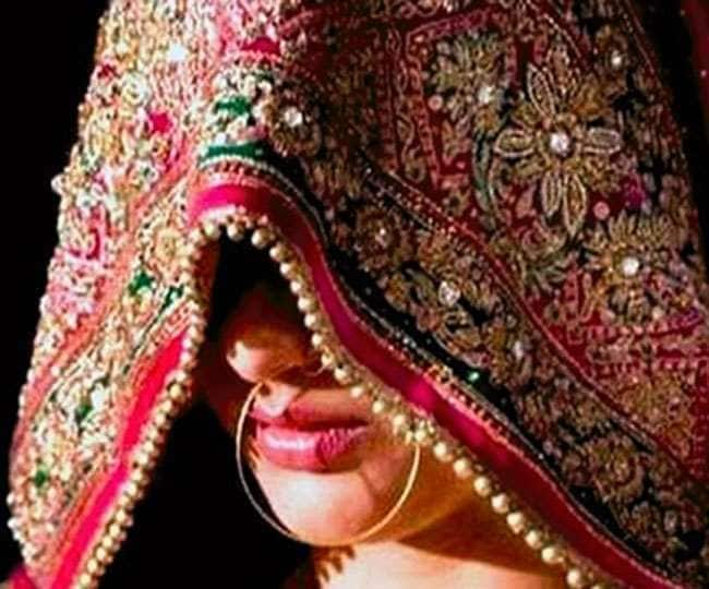 MP Crime News: Bride files police complaint against groom on marriage day know the reason Crime News: લગ્નના દિવસે જાન લઈને ન આવ્યો વરરાજા, ગુસ્સામાં દુલ્હન પહોંચી પોલીસ સ્ટેશન, કારણ જાણીને ઉડી ગયા હોશ