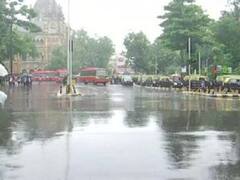 Maharashtra Weather Report: महाराष्ट्र में मुंबई सहित कई जगहों पर छाए बादल, ठंड को बढ़ाएगी बारिश