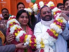 UP Politicians Divorce: कोई पति से हुआ अलग तो किसी का पत्नी से हुआ तलाक, अपने पार्टनर से डिवोर्स ले चुके हैं यूपी के ये नेता