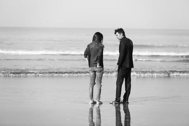 अभिनेता रितेश देशमुख (riteish deshmukh) आणि त्याची पत्नी अभिनेत्री जिनिलिया डिसूजा (Genelia D'Souza)ही जोडी चाहत्यांच्या मनावर अधिराज्य गाजवत आहे