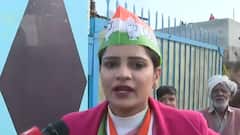 Congress' Archana Gautam aka 'Miss Bikini India' gets furious amid public | Car Mein Sarkar