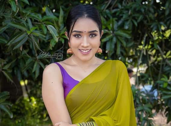 Sreenithi Pics: ’செந்தூரப்பூவே’ புகழ் ஸ்ரீநிதியின் லேட்டஸ்ட் க்ளிக்ஸ் Sreenithi Pics: ’செந்தூரப்பூவே’ புகழ் ஸ்ரீநிதியின் லேட்டஸ்ட் க்ளிக்ஸ்