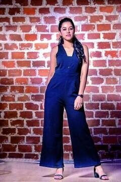 Mirnalini Ravi pics: மிருணாளினி ரவியின் க்யூட் க்ளிக்ஸ்