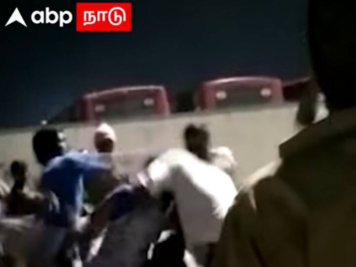 Watch: Bus Driver Attacks Woman Passenger For Questioning Him About Delay In Starting The Vehicle In Chennai Watch: Bus Driver Attacks Woman Passenger For Questioning Him About Delay In Starting The Vehicle In Chennai