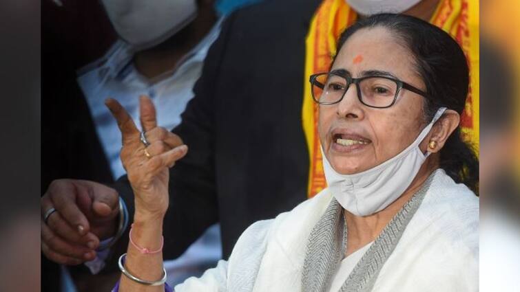 Mamata Banerjee meeting directs barrackpore police commissionerate to stop unrest situation Mamata Banerjee: ‘বাইরে থেকে অস্ত্র আনিয়ে রাজ্যে গণ্ডগোল করানোর চেষ্টা করলে ছাড়ব না’, ব্যারাকপুরের পুলিশ কমিশনারকে নির্দেশ মুখ্যমন্ত্রীর