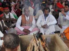 MP News: विश्व हिंदू परिषद का दावा- झाबुआ जिले में 300 आदिवासी फिर से हिंदू धर्म में लौटे