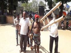 Urban Local Body Election: தொழிலாளி கெட்டப்பில் மனுத்தாக்கல் செய்த மார்க்சிஸ்ட் வேட்பாளர்: ஏணியோடு வந்ததால் மிரண்ட போலீசார்!