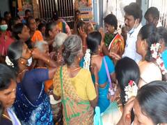 Local Body Election | நான் ஜெயித்தால் டாஸ்மாக் கடையை அகற்றுவேன் - கோயிலில் வாக்குறுதி அளித்த அதிமுக பெண் வேட்பாளர்