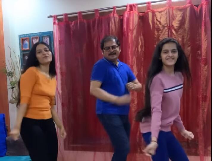 Bhabi ji Ghar Par Hain Tiwari ji aka Rohitashv Gour dances with daughters on Harrdy Sandhu Bijlee song Watch: Harrdy Sandhu के Bijlee सॉन्ग पर बेटियों संग 'तिवारी जी' के थिरके कदम, Rohitashv Gour ने किया धमाकेदार डांस