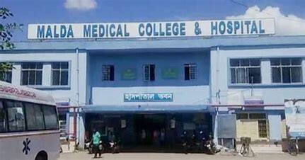 Malda: মালদা মেডিক্যালে ৬ তলার রেলিং বেয়ে নামার সময় পড়ে মৃত্যু ৮ বছরের নাবালকের। Bangla News