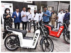 Gravton Motors Builds First Ever 'Made In Telangana' Electric Bike With Swappable Batteries