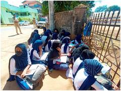 Karnataka में हिजाब पहनी छात्राओं को कॉलेज में फिर नहीं मिला प्रवेश, क्या है पूरा विवाद?
