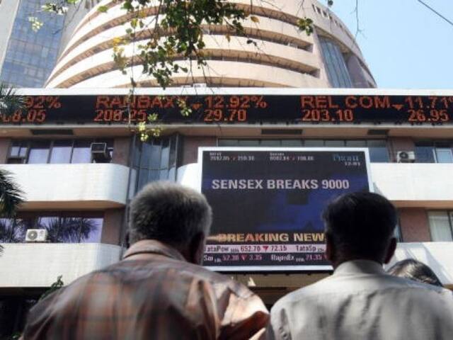 Sensex Dips 90 Points, Nifty Tops 17,500 Amid High Volatility