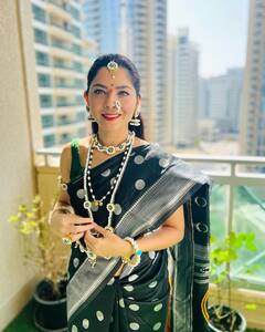 पाहा सोनालीच्या पहिल्या संक्रांतीचे खास फोटो!