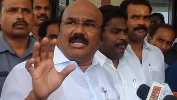 ADMK Former Minister Jayakumar comments on memes ‛மீம்ஸ்களால்தான் என் குடும்பம் மகிழ்ச்சியாக உள்ளது...’ - முன்னாள் அமைச்சர் ஜெயக்குமாரின் முன்னாள் அனுபவம்!