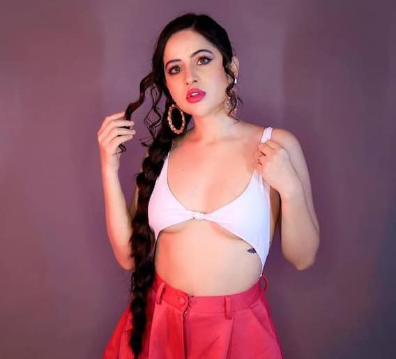 उर्फी जावेदच्या हटके अदा पुन्हा चर्चेत!