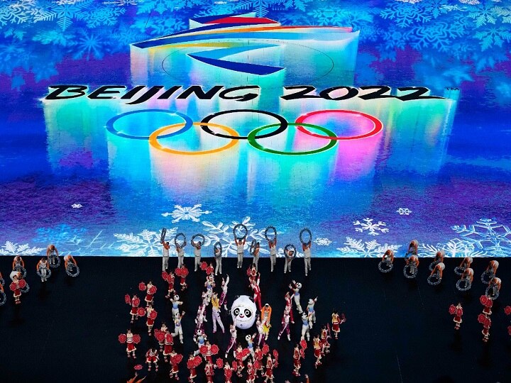 Beijing Olympics 2022: बीजिंग में शीतकालीन ओलंपिक शुरू, भारतीय दल की अगुआई आरिफ खान ने की, देखें तस्वीरें