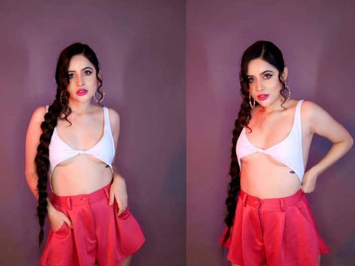 नुकतेच उर्फीने गुलाबी स्कर्टमध्ये हटके फोटो शेअर केले आहेत, जे पाहून तिचे चाहते घायाळ झाले आहेत.