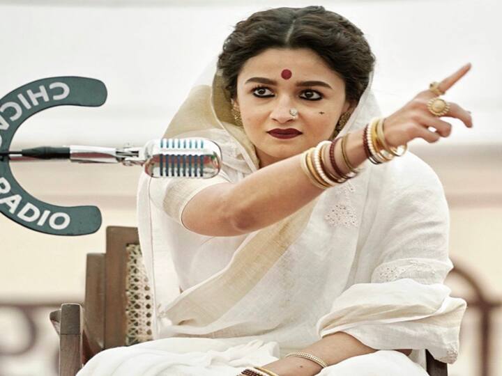 Gangubai Kathiawadi movie trailer released Alia bhatt acting sparks internet Gangubhai Kathiawadi Trailer | பாலியல் தொழிலாளி.. தாதா.. அலறவிட்ட அலியா பட்..  வெளியானது கங்குபாய் கதியவாடி ட்ரெய்லர்
