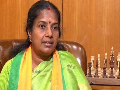 TR Balu is Misleading on NEET Issue says Vanathi srinivasan மாணவர்களை ஏமாற்றுவது பத்தாதுன்னு பாராளுமன்றத்தையுமா? கொந்தளித்த வானதி சீனிவாசன்..