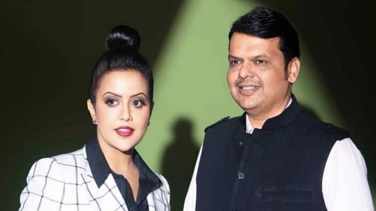 3 per cent divorces in Mumbai take place due to traffic jams claims Ex-Maharashtra CM Devendra Fadnavis Wife Mumbai News: মুম্বইয়ে ৩ শতাংশ বিবাহ বিচ্ছেদের জন্য দায়ী যানজট, কটাক্ষ অম্রুতা ফঢ়ণবীশের