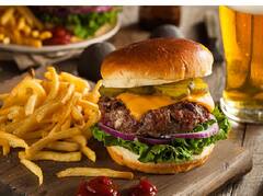 Immunity Tips : प्रतिकारशक्ती वाढवायचीय, कोरोनाला दूर ठेवायचंय तर ‘हे’ पदार्थ खाणे टाळा!