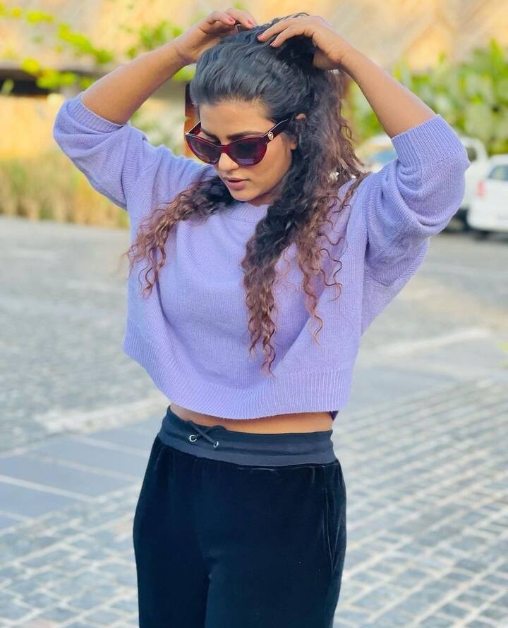 நான் போறேன்னு சொல்லாம வாறேனே உன் தாரமா…..
