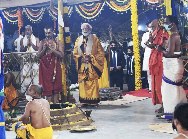 ప్రధాని విష్వక్సేనేష్ఠి యాగంలో పాల్గొన్నారు. విష్వక్సేనేష్ఠి యాగం పూర్ణాహుతి చేశారు.