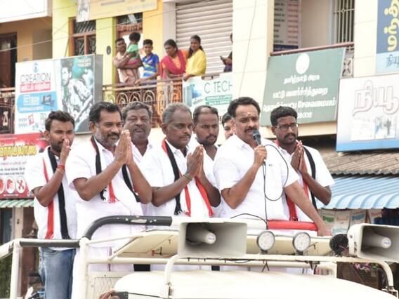 விரைவில் ஒரே நாடு, ஒரே தேர்தல் - முன்னாள் அமைச்சர் எம்.ஆர். விஜயபாஸ்கர் பிரச்சாரம் விரைவில் ஒரே நாடு, ஒரே தேர்தல் - முன்னாள் அமைச்சர் எம்.ஆர். விஜயபாஸ்கர் பிரச்சாரம்