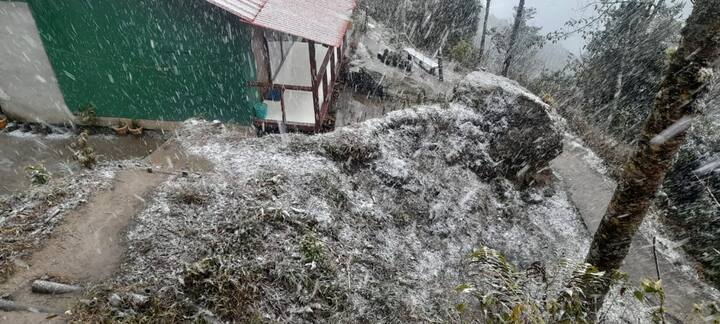 আবহাওয়া দফতর সূত্রে খবর, সরস্বতী পুজোয় কলকাতায় বৃষ্টি হবে না, গোটা দক্ষিণবঙ্গেই আজ থেকে আবহাওয়ার উন্নতি। তবে উত্তরবঙ্গে আজও বৃষ্টি হবে।
