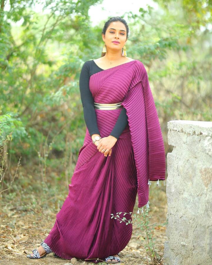 అయినా తల్లితనాన్ని మించిన అందం ఏముంటుంది. -Image credit: Hariteja/Instagram