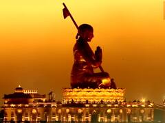 PM Modi એ 216 ફૂટ ઊંચી Statue of Equality દેશને કરી સમર્પિત, પંચધાતુથી બનેલી પ્રતિમાની આ છે ખાસિયત
