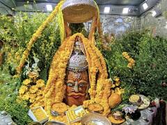 Basant Panchami 2022: बसंत पंचमी पर महाकाल के दर्शन से शक्ति-बुद्धि का मिलता है वरदान, क्यों है आज के दिन दर्शन का खास महत्व?