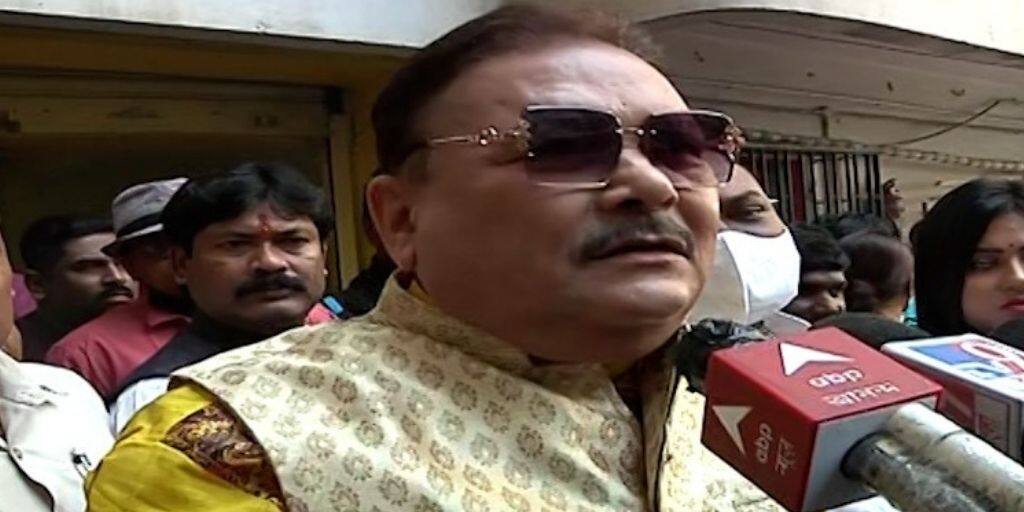 TMC MLA Madan Mitra tries to mediate between workers and party leadership over Candidate list row Madan Mitra Update: ‘আমি সমব্যথী, মমতা-অভিষেককে চিঠি লিখব’, প্রার্থী নিয়ে বিক্ষোভে বললেন মদন