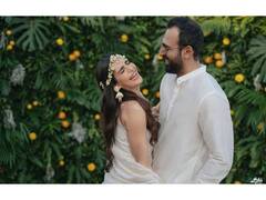 करिष्मा तन्नाच्या हळदीचे फोटो व्हायरल; पाहा खास क्षण!