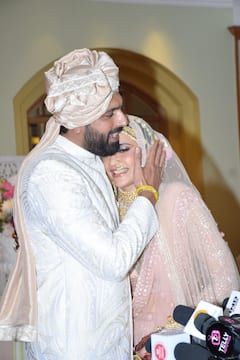 Newly Married Karishma Tanna Gets A KISS From Husband Varun Bangera, SEE PICS