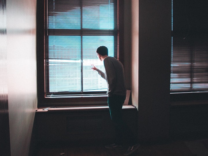 Crime News: భార్యతో భర్త రోత పుట్టించే పని.. పరాయి మగాళ్లతో పడక ఏర్పాట్లు, చాటుగా వీడియోలు Bengaluru wife husband attracting partners through social media, husband shoots videos Crime News: భార్యతో భర్త రోత పుట్టించే పని.. పరాయి మగాళ్లతో పడక ఏర్పాట్లు, చాటుగా వీడియోలు