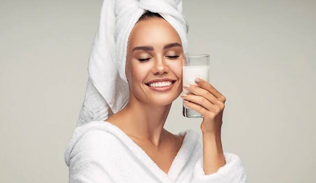 skin care tips use raw milk in winters for glowing and soft skin Skin Care Tips શિયાળામાં આપની સ્કિન ડ્રાય, ડલ અને બ્લેક થઇ જાય છે? કાચા દૂધનો આ રીતે કરો ઉપયોગ, ચહેરો ખીલી ઉઠશે