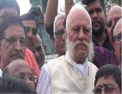 Raja Bhaiya's Father: प्लेन उड़ाने से हथियारों तक का शौक रखते हैं राजा भैया के पिता, जानिए उदय प्रताप सिंह से जुड़ी ये खास बातें