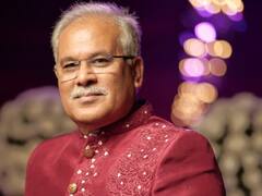 Chhattisgarh: फिल्मी गाने पर झूमते दिखे छत्तीसगढ़ के मुख्यमंत्री भूपेश बघेल, बेटे की शादी पर जश्न में डूबा परिवार, देखें वीडियो