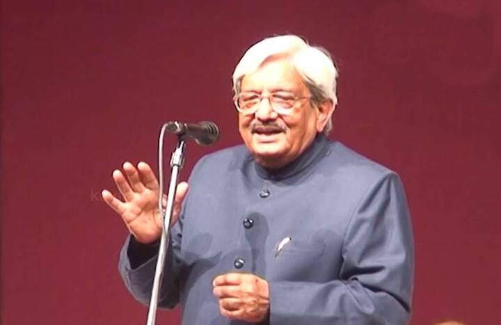 उदय प्रताप सिंह ने मुलायम को समझाया कि पढ़ लिख लोगे तो कुछ बन जाओगे. अगर इसी तरह से परीक्षा को नजरअंदाज कर पहलवानी में लगे रहोगे तो फेल होना तय है.