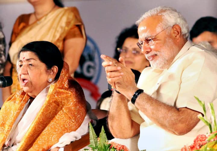 Must Listen: An interesting conversation of PM Modi with Lata Mangeshkar Lata Mangeshkar-PM Modi Conversation: नमस्कार मैं पीएम मोदी बोल रहा हूं...जानिए आखिर क्यों अचानक लता दीदी को फोन कर बैठे प्रधानमंत्री